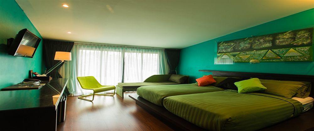 Third Rock Hostel Bangkok Eksteriør billede