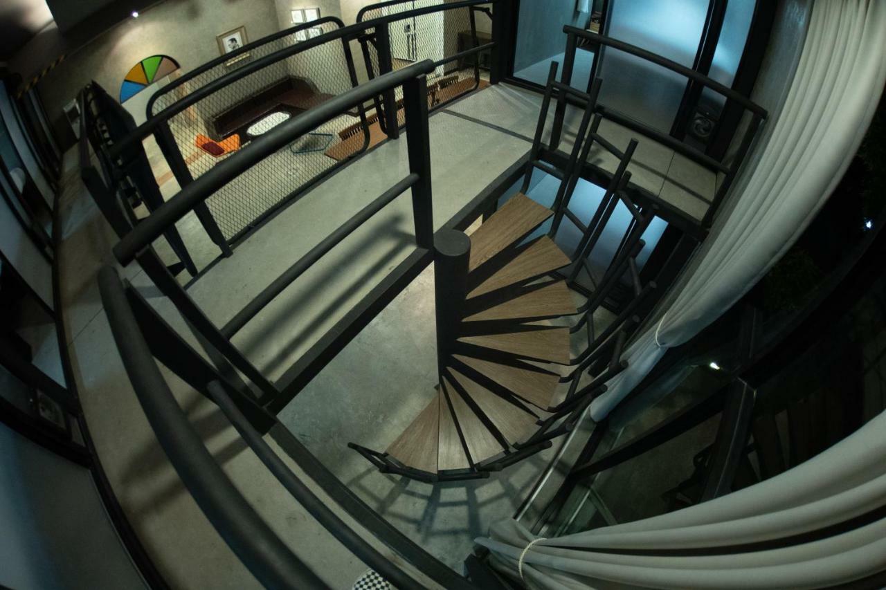 Third Rock Hostel Bangkok Eksteriør billede