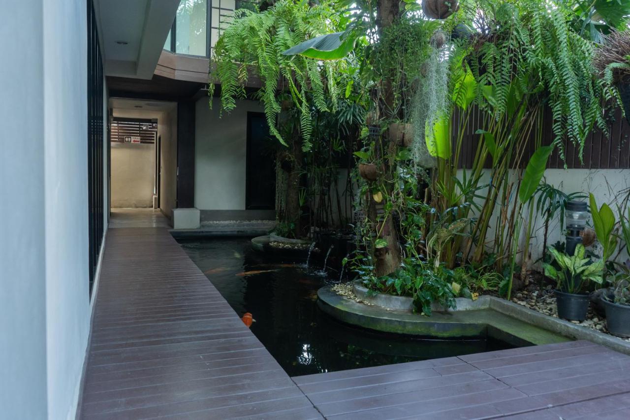Third Rock Hostel Bangkok Eksteriør billede